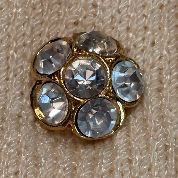 Vintage Chic Cream Cardigan with Gold Jewel Detailing made in USA size 4 - Picture 8 of 13